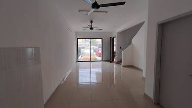 [Below Market] Rumah dijual Bandar Mahkota, Jalan Galaksi, Banting