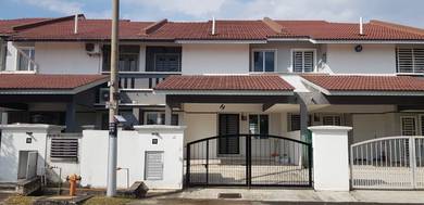 HOUSE FOR SALE- LAMAN DILLENIA, NILAI IMPIAN - 500m SCHOOL &NILAI TOLL