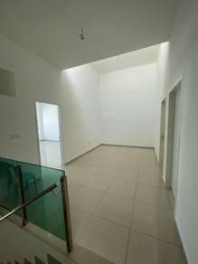 Huge Size, 2 Storey House @ Hijayu , Bandar Sri Sendayan, Seremban