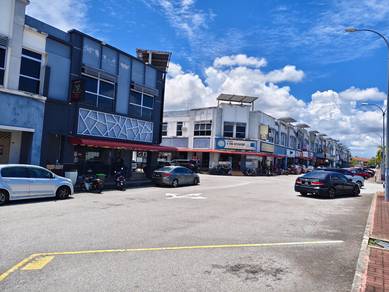 2 Storey ShopLot Bandar Laguna Merbok Ground Floor Tenanted For Sale