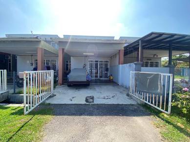 Teres 1.5 Tingkat Jasin Melaka Lebihan Tanah Belakang 21 kaki