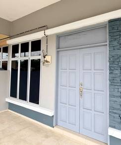Semi-D Setingkat Taman Temiang Utama, Muar — Corner Lot saiz Banglo