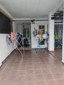 Single Room Female @ Bandar Kinrara 2 Sty Landed Puchong free Utility