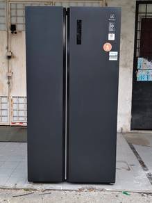 Electrolux Side by Side Fridge Peti ais 577Liter