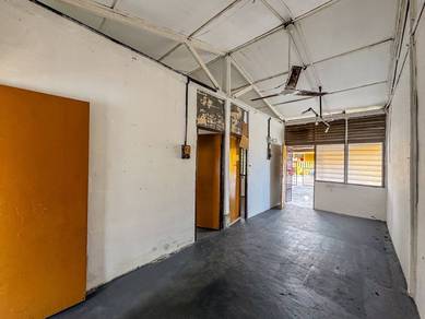 2403sqft | TERMURAH🔥 Corner Lot Single Storey Bakri Batu 6 Muar Johor