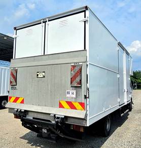 2021 Isuzu NPR71 18FT Box Lorry (Rebuild)