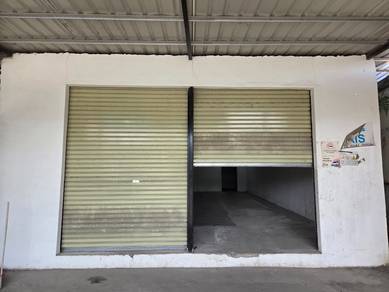 Retail Store Workshop at Menggatal Roadside
