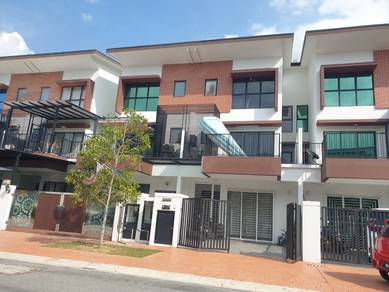 3-storey-Terraced-House-for-rent-Puchong-Selangor