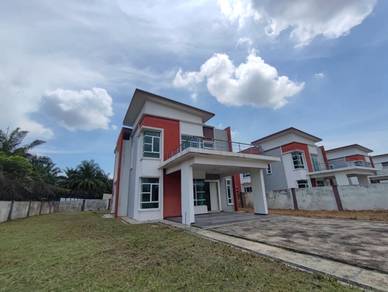 FREEHOLD Gated BIG 2 Storey Bungalow Paya Rumput Perdana Cheng Melaka