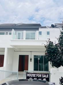 Beautiful Double-Storey Family Home-Ready to Move In