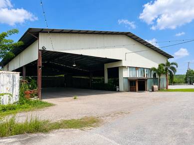 Warehouse with Office For Rent at Jalan Alor Mengkudu area