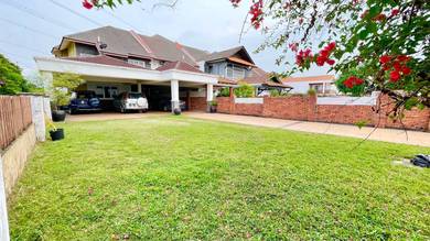 4370ft² Land Area - END LOT DOUBLE STOREY, BANGI GOLF RESORT