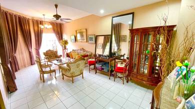 4370ft² Land Area - END LOT DOUBLE STOREY, BANGI GOLF RESORT