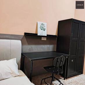 Middle Room @ Landed House, Jelutong, Penang