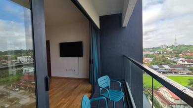 Urban Residence Condo with Stunning Views For Rent