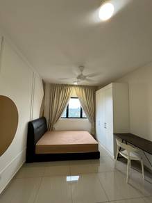 Huni Residence Setia Alam Master Room | Female Occupants