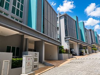 10 Island Resort, Batu Ferringhi, 4 Storey Semi-D with Private Pool