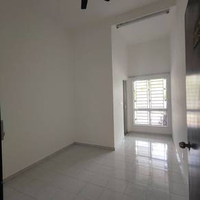 Ground Floor, Near KTM, Nice View  Townhouse Taman Tropika 2, Kajang