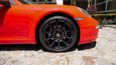 Porsche 911 3.4 CARRERA 991 (A) FULLY LOADED