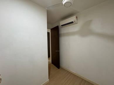 H20  Residence Pool-Facing Condo in Ara Damansara 2 Car Parks