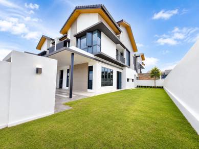 FREEHOLD BIG Semi D 2 Storey Garden Cluster Serene Heights Bangi