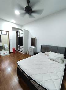 Crescent Bay Suites | High Floor View | 2 Car Park | Fully Furnished |