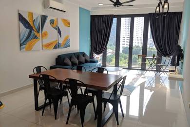 Private lift 3 Bedroom Condo