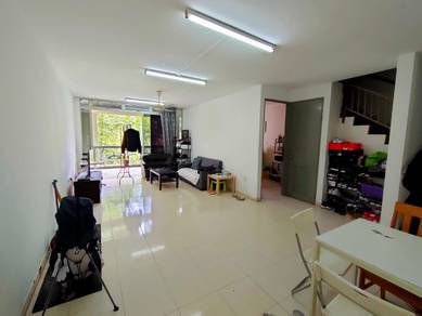 Nice Pool View Cyberia Smarthomes Townhouse Cyberjaya for Sales