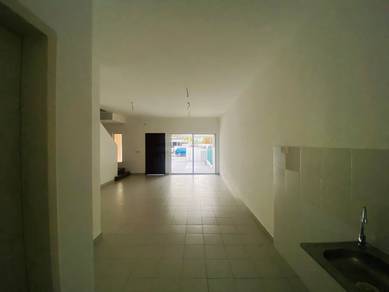 Double Storey Terrace Jalan Galaksi Bandar Mahkota Banting