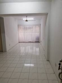 Pangsapuri Kiambang, Seri Kembangan, Serdang