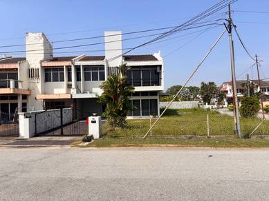 Mansion Park Corner Semi D