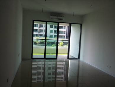paragon3 equine park,private lift ,4r3b 2cover car parks,7 mins Aeon