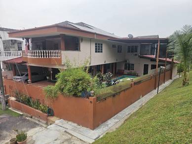 Selangor Selayang Leasehold 2-Storey Terraced House For Sale