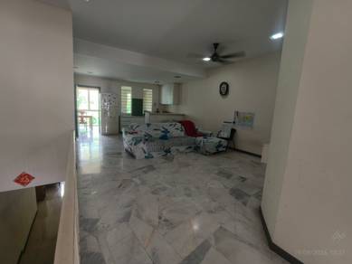 Selayang 2-Storey Terraced House with private land For Sale