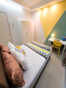 Balcony Room for 𝗙𝗲𝗺𝗮𝗹𝗲, Maxim Residence MRT Taman Connaught