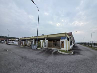 Facing Padang Teres Setingkat Taman Bayu Indera Lukut Port Dickson