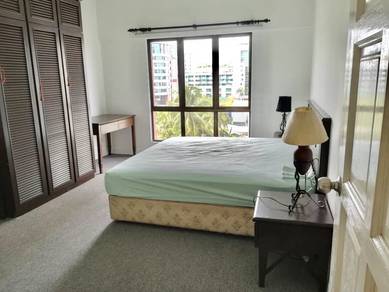 Marina Court