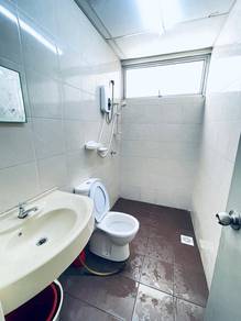 [Perempuan Saja] AirCond Medium Room  @ PV20 Condo  Setapak
