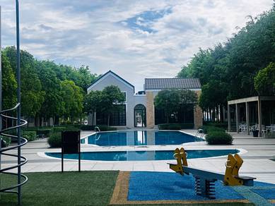 with swimming pool! monet garden sunsuria city