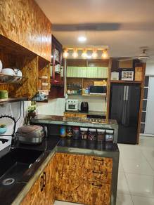 Nusah Indah/ room / Bukit Indah / Columbia  hospital / Gelang patah
