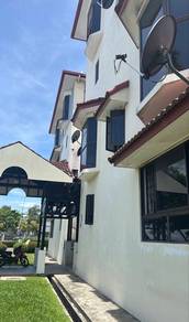 mencari seorang lagi housemate (female)