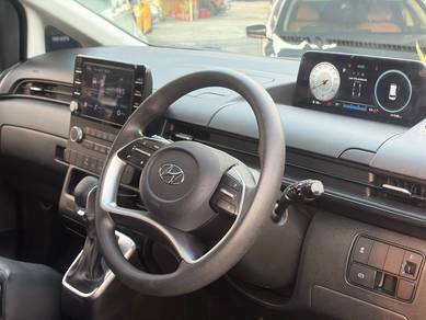 Hyundai STARIA 2.2 LITE (A) 11 SEATER WARANTY