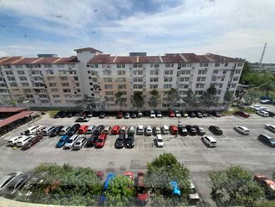Apartment Taman Topaz-1