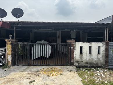 Terraced House for rent