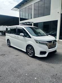 Honda STEPWAGON 1.5 COOL SPIRIT