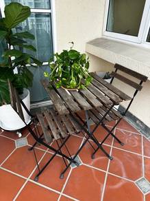 patio set for outside or balcony