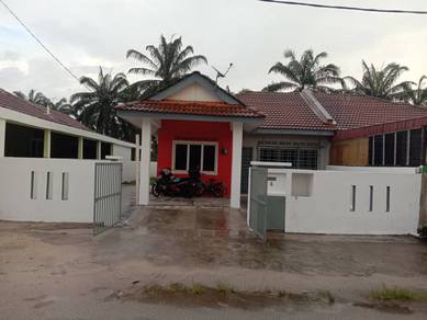 Bilik Master Rumah Semi D, Kampung Lombong, Shah Alam