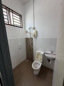 Bukit indah/ Corner lot/ Aa stock/ Lower price/ Good condition