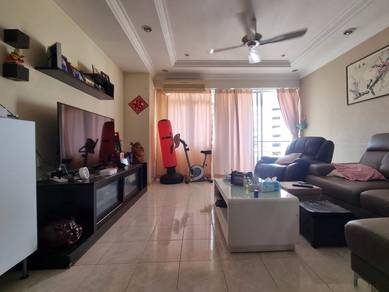 Best Buy Coastal Tower 3 Bedroom High Floor Good Condition