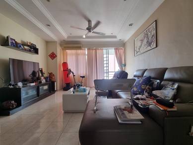 Best Buy Coastal Tower 3 Bedroom High Floor Good Condition